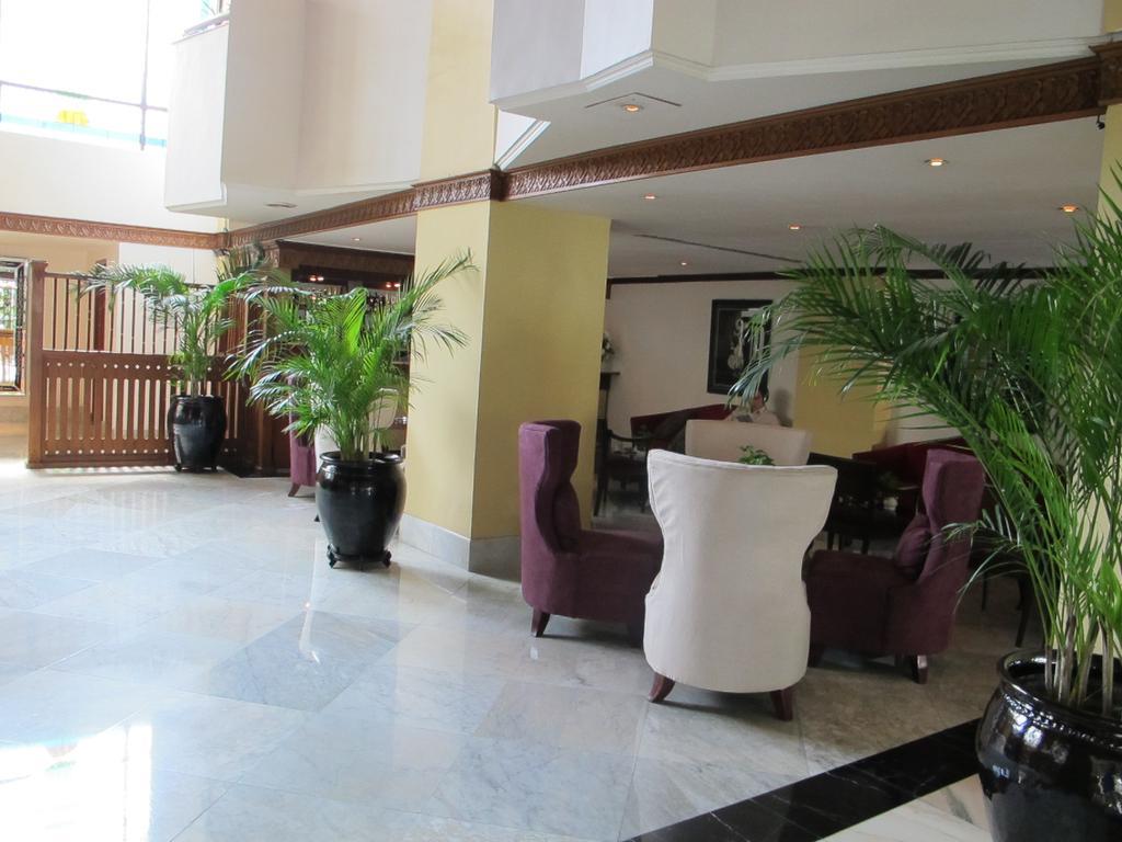 Hotel Mutiara Malioboro Джок'якарта Екстер'єр фото